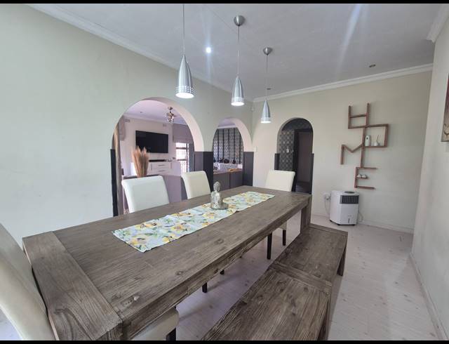 4 BEDROOM HOUSE FOR SALE IN ARCON PARK